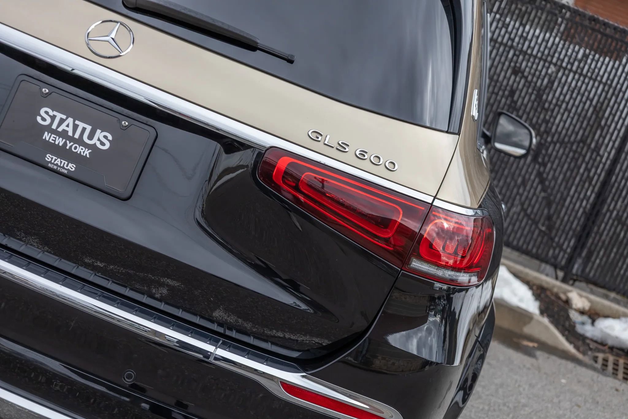 Used 2023 Mercedes-Benz Maybach GLS 600 4MATIC image 36