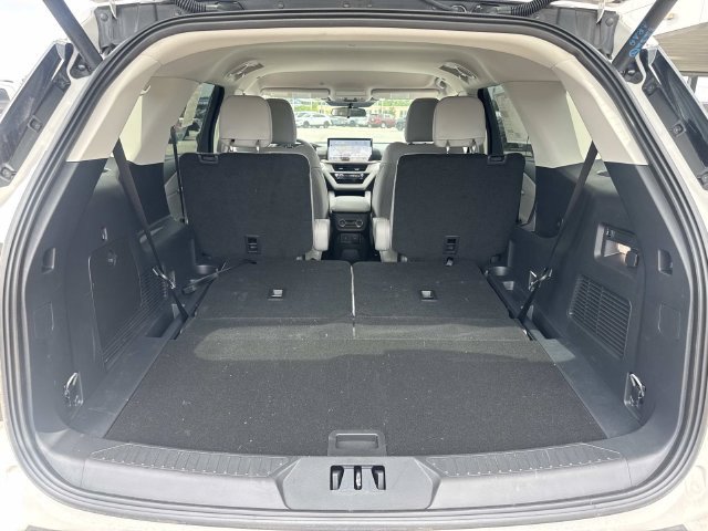 New 2026 Ford Explorer Active w/ Active Comfort Package RWD image 13