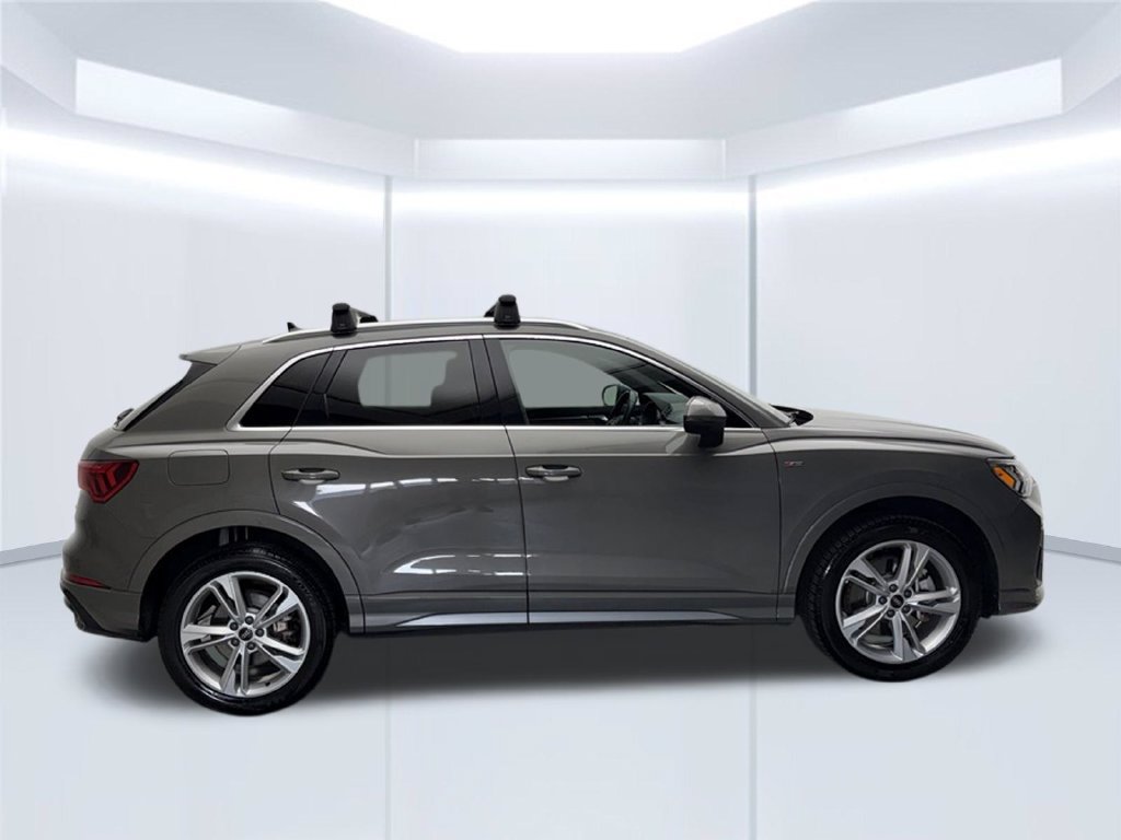 Used 2021 Audi Q3 2.0T Premium Plus w/ Premium Plus Package AWD/4WD image 8