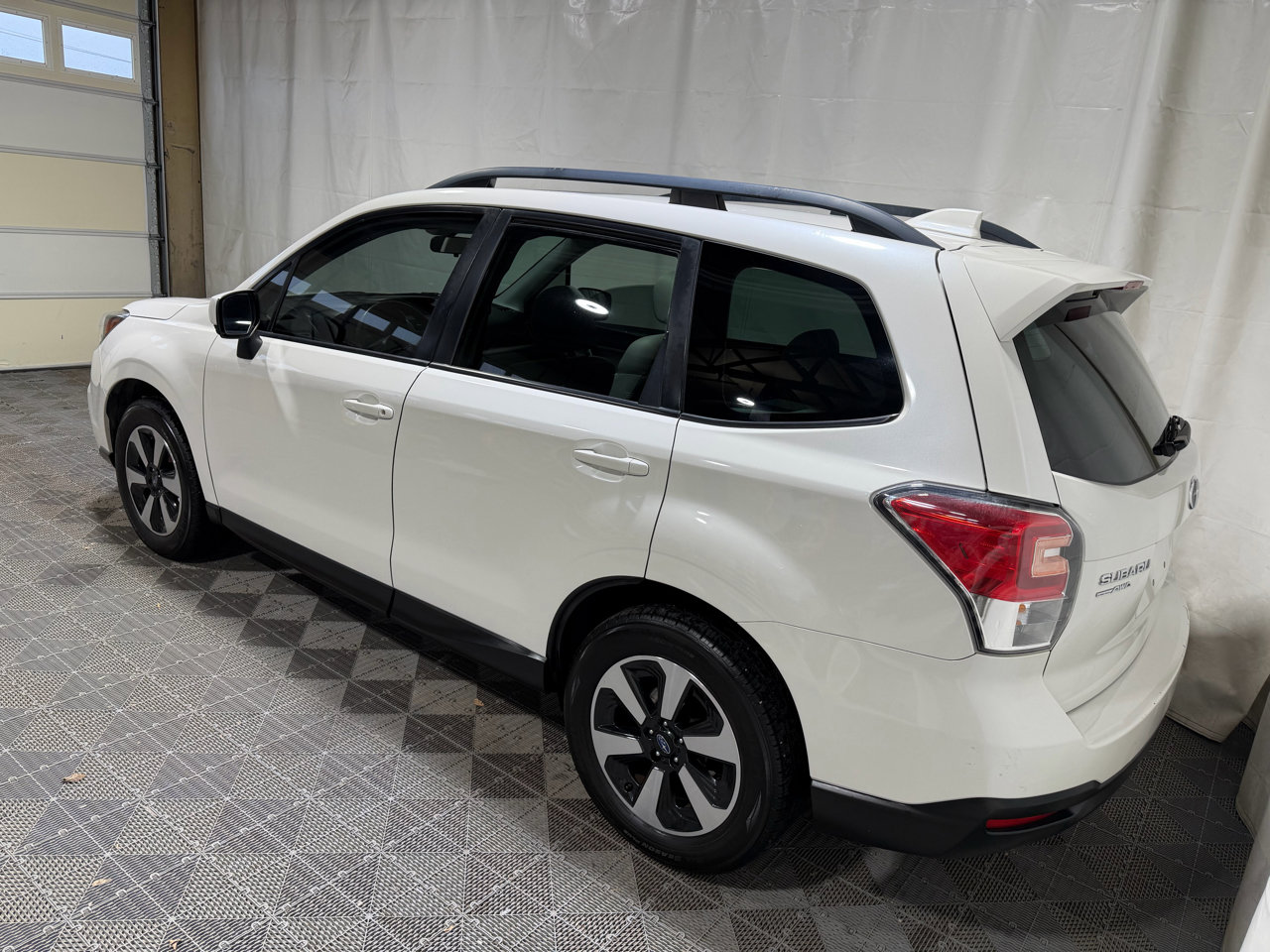Used 2018 Subaru Forester 2.5i Premium image 4