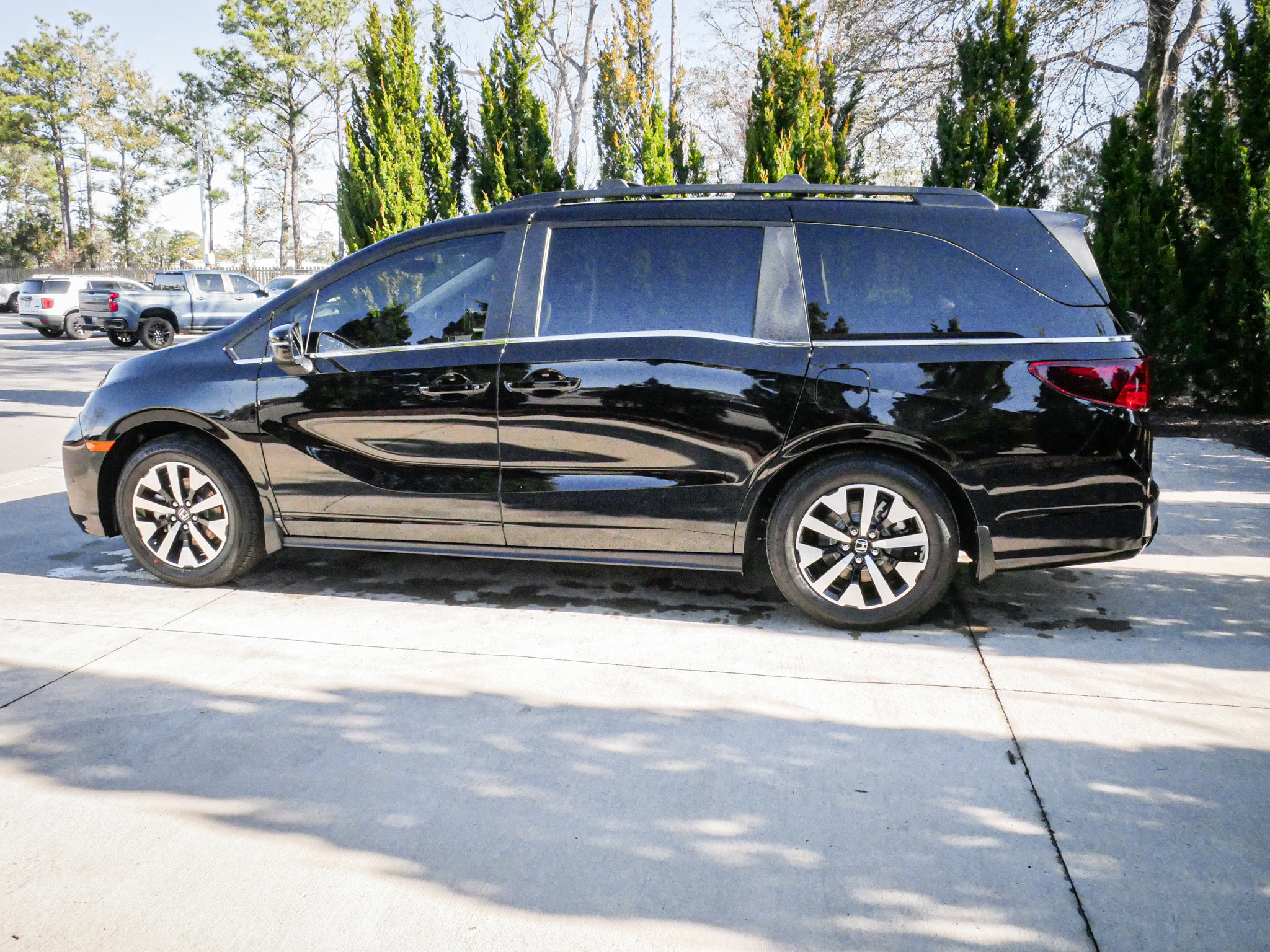 Used 2026 Honda Odyssey EX-L image 7
