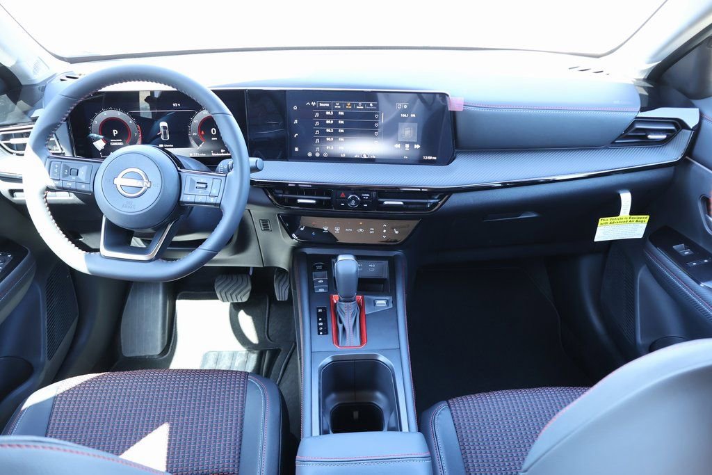 New 2026 Nissan Kicks SR w/ Cold Weather Package image 6