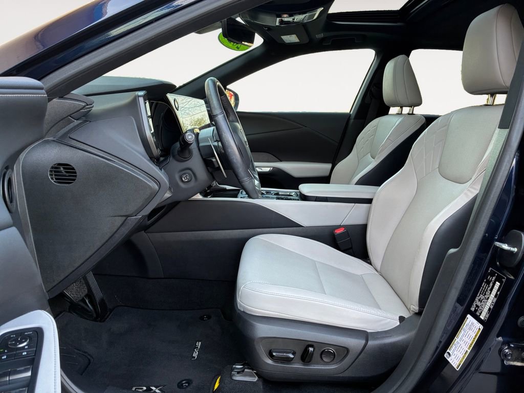 Used 2024 Lexus RX 350 Premium w/ Convenience Package FWD image 9