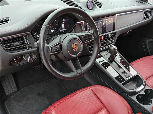 Used 2023 Porsche Macan GTS image 4