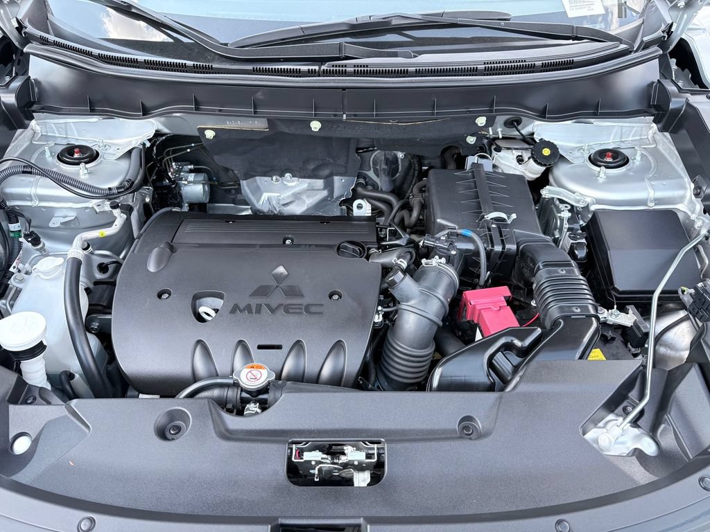 Used 2025 Mitsubishi Outlander Sport LE AWD/4WD image 28