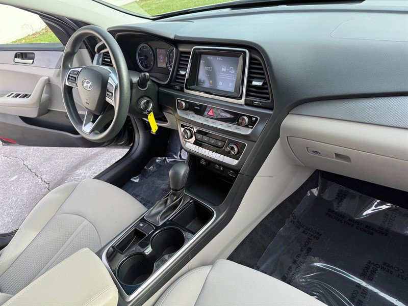 Used 2018 Hyundai Sonata SE FWD image 22