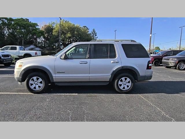 Used 2007 Ford Explorer XLT image 24