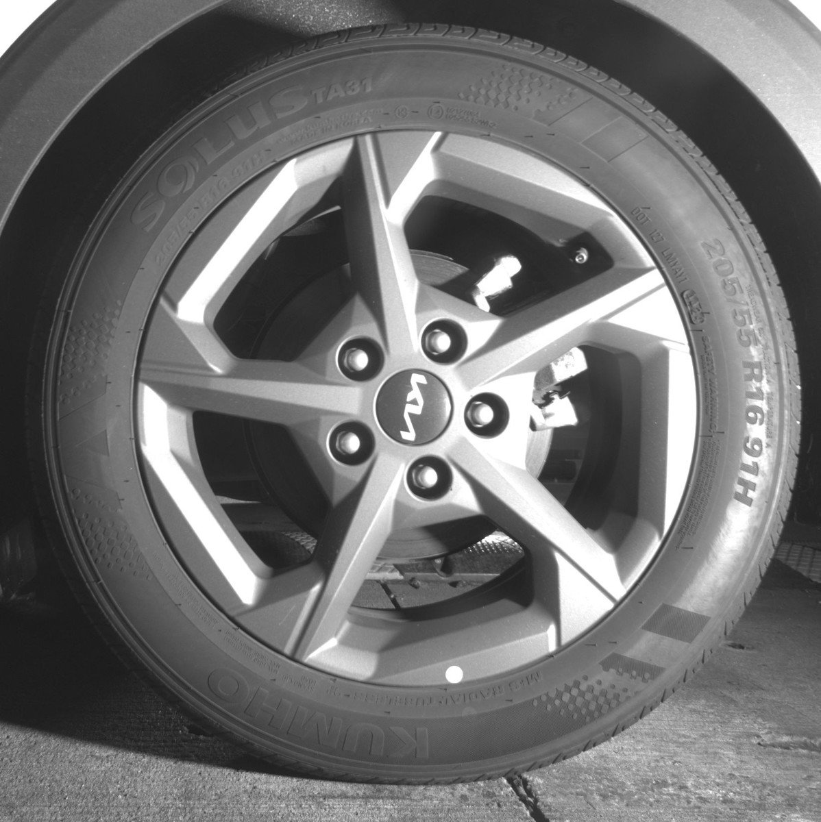 Used 2025 Kia K4 LXS image 14