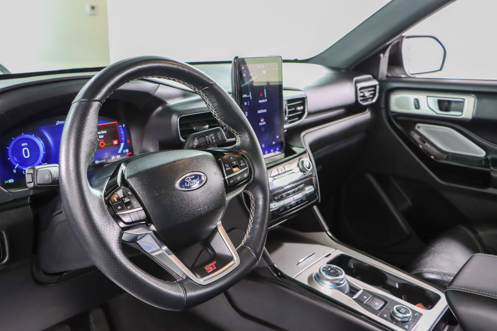 Used 2023 Ford Explorer ST w/ Equipment Group 401A image 23