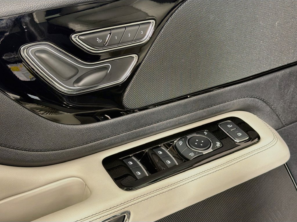 New 2027 Lincoln Aviator 2WD image 18