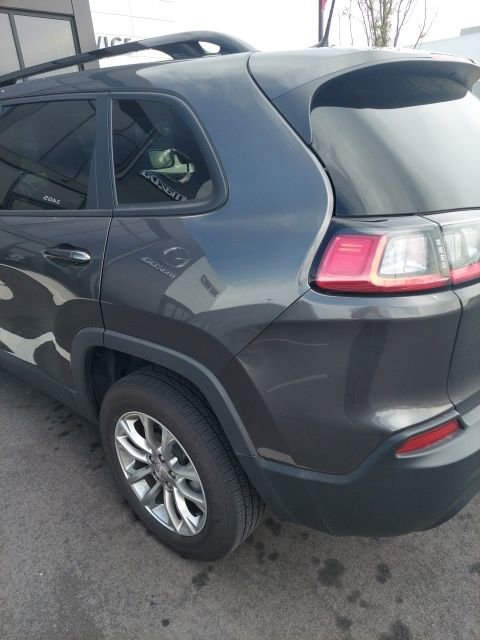 Used 2022 Jeep Cherokee Latitude Lux w/ Sun & Sound Group image 13