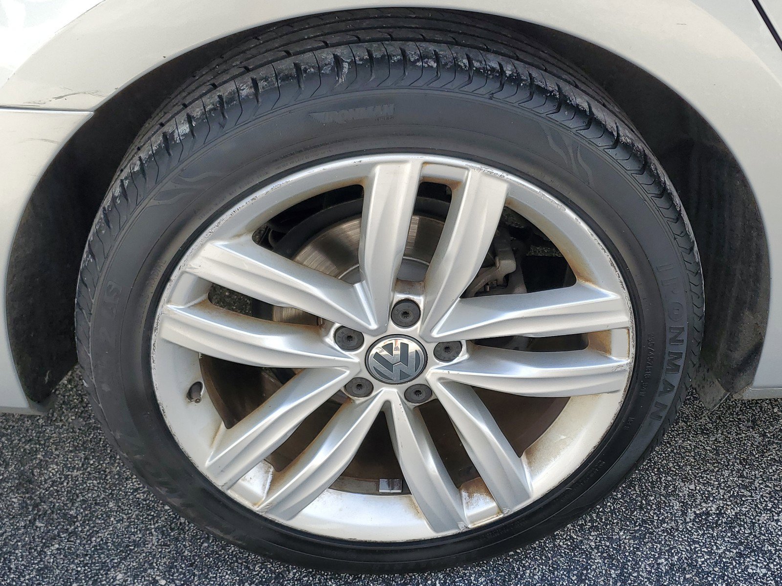 Used 2019 Volkswagen Passat 2.0T Wolfsburg image 6