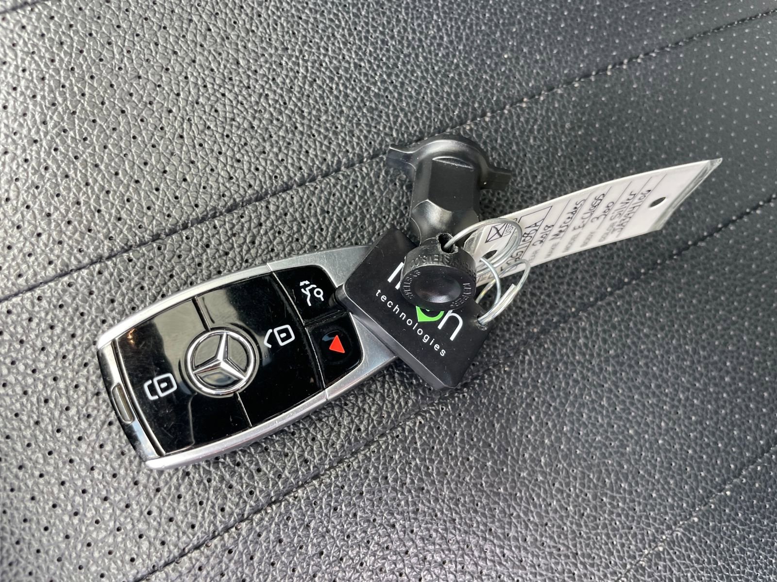 Used 2018 Mercedes-Benz E 300 image 29