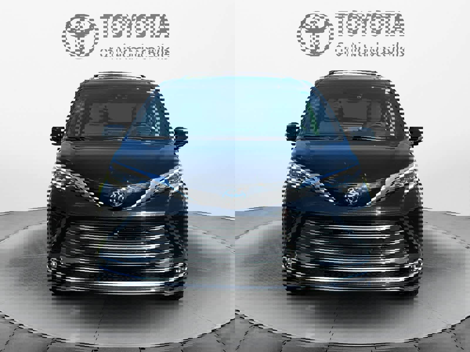 Used 2026 Toyota Sienna Platinum AWD/4WD image 9