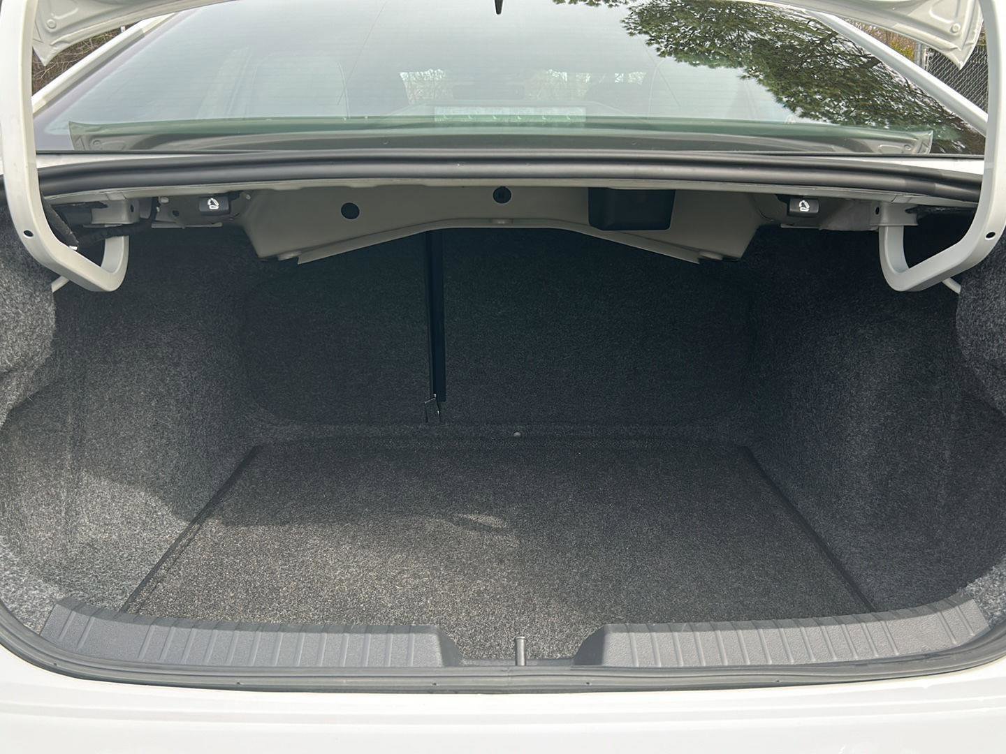 Used 2023 Volkswagen Jetta GLI Autobahn image 6