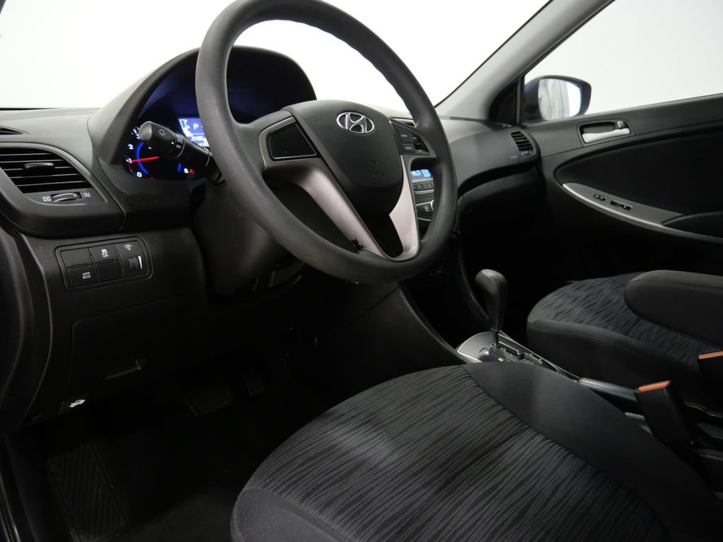 Used 2017 Hyundai Accent SE FWD image 10