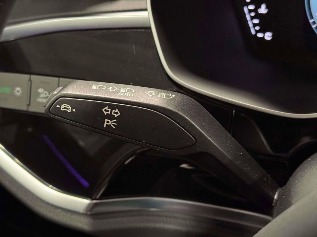 Used 2024 Audi Q3 2.0T Premium Plus w/ Premium Plus Package image 21