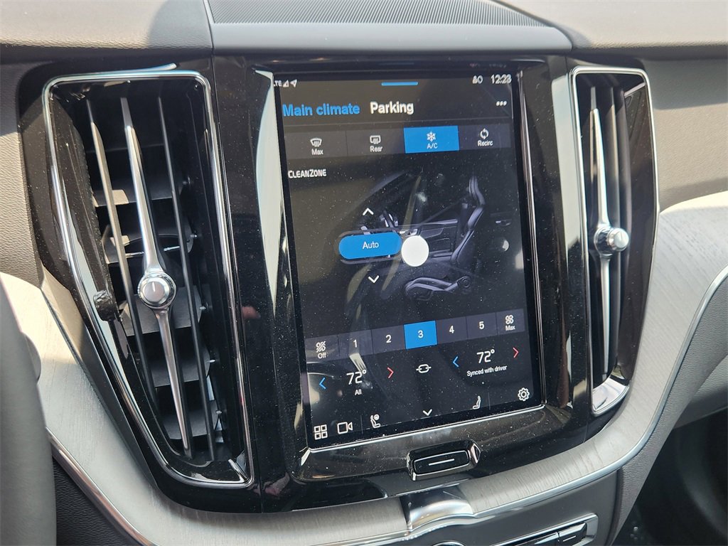 New 2025 Volvo XC60 B5 Plus w/ Protection Package Premier image 13