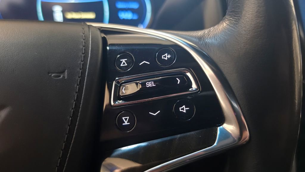 Used 2019 Cadillac Escalade Platinum AWD/4WD image 39