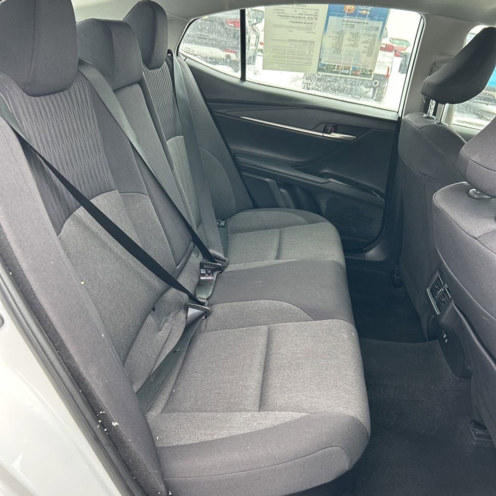 Used 2025 Toyota Camry LE image 27