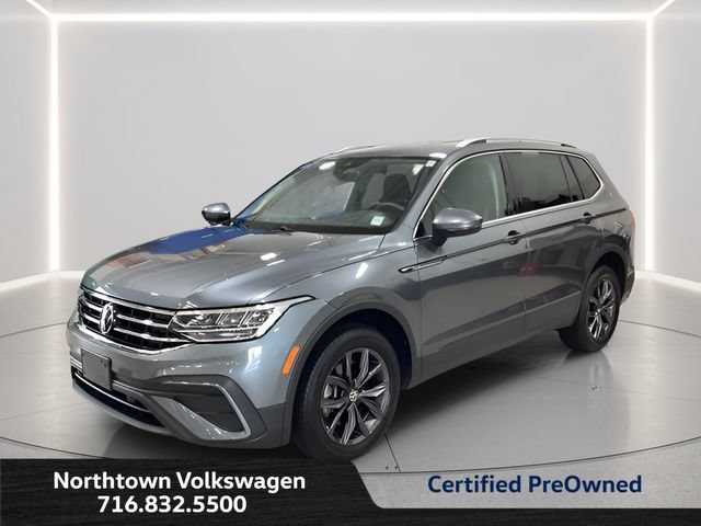Certified 2023 Volkswagen Tiguan SE FWD image 2