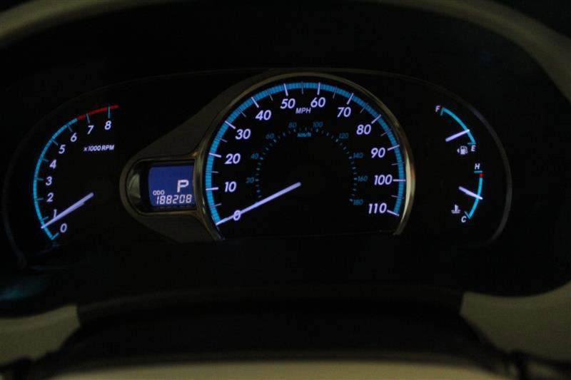 Used 2012 Toyota Sienna XLE FWD image 12
