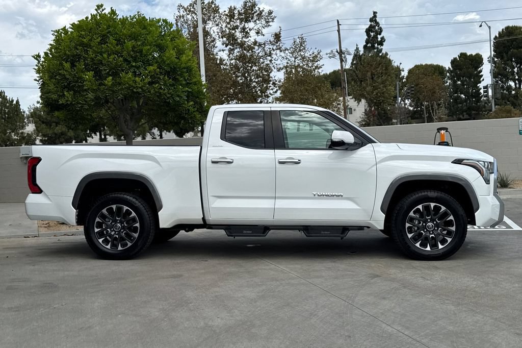 Used 2024 Toyota Tundra Limited AWD/4WD image 6