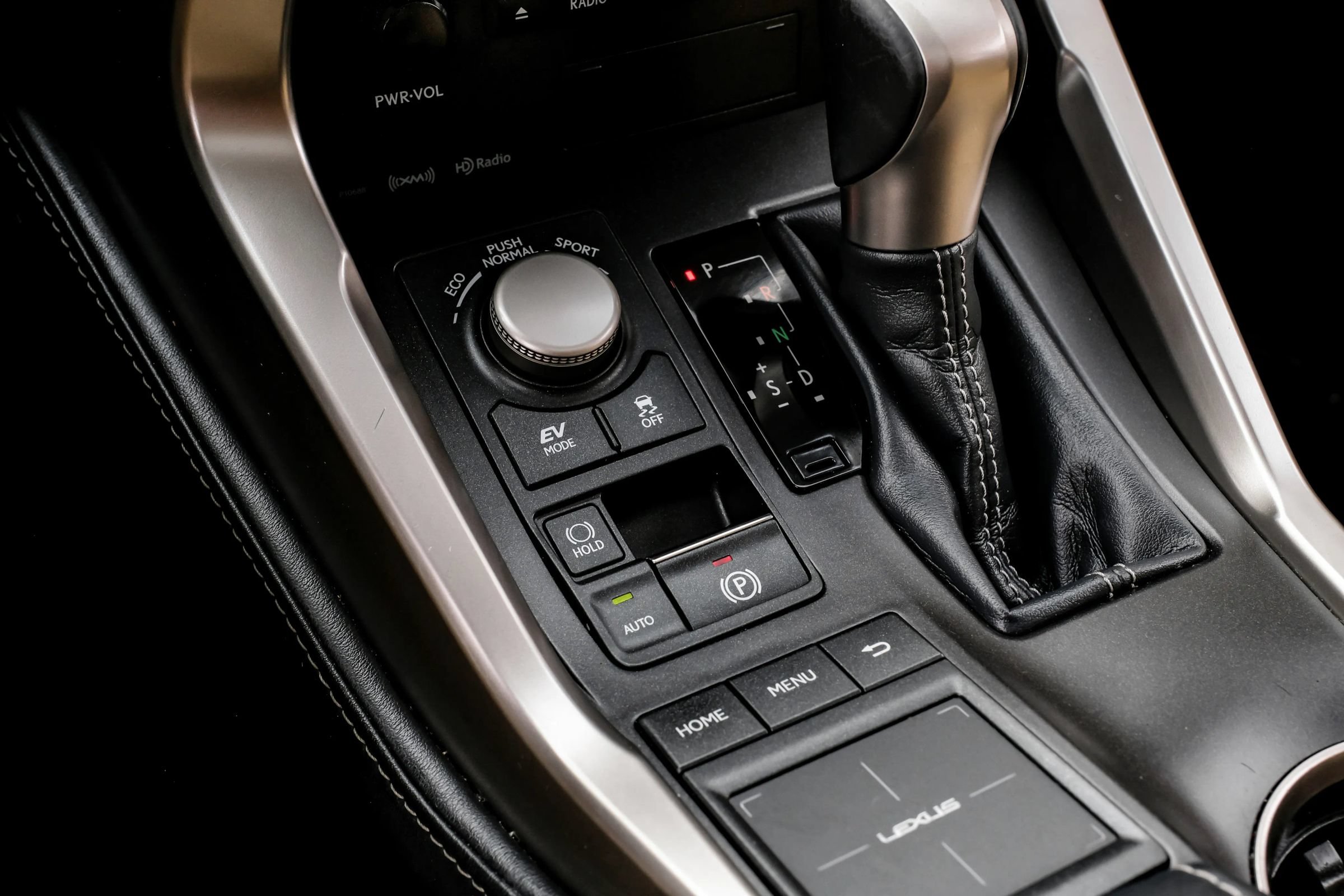 Used 2016 Lexus NX 300h FWD w/ Luxury Package image 28