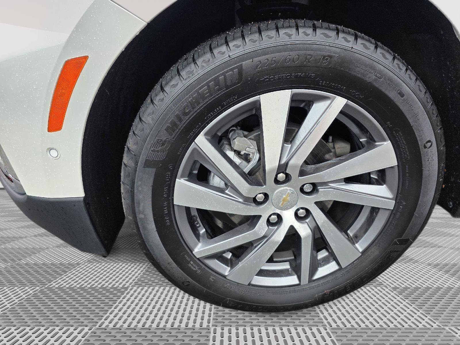 Used 2024 Chevrolet Equinox Premier image 22