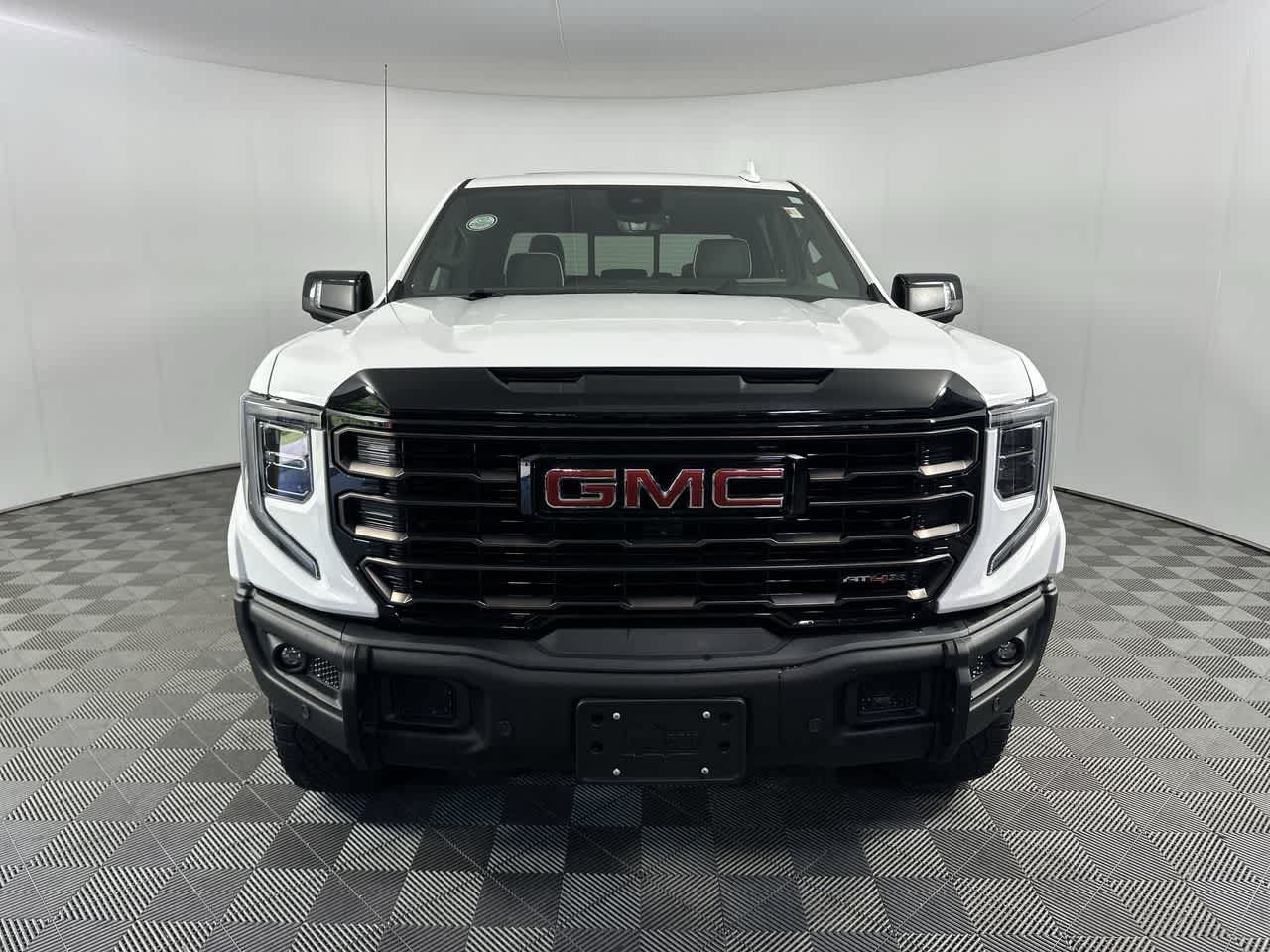 Used 2025 GMC Sierra 1500 AT4X AWD/4WD image 19