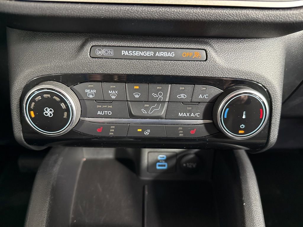Certified 2022 Ford Escape SE w/ Cold Weather Package image 26