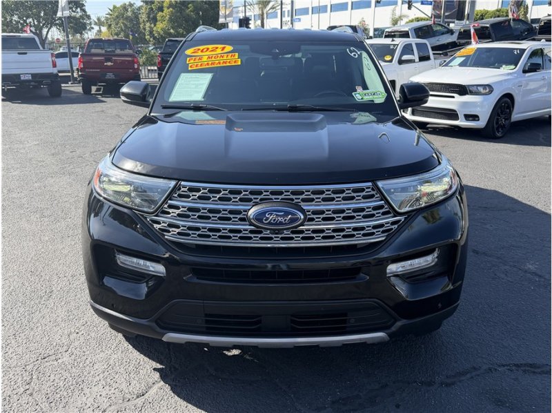 Used 2021 Ford Explorer Limited RWD image 2