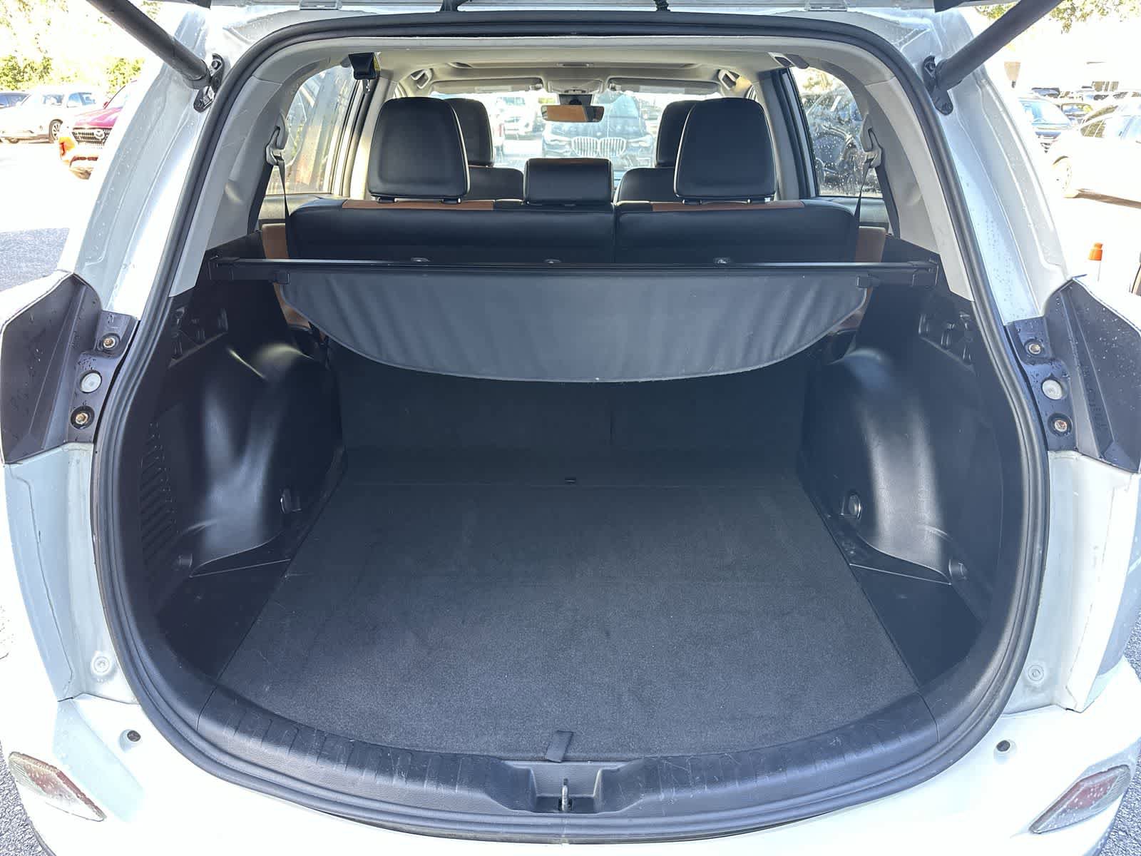 Used 2016 Toyota RAV4 Limited FWD image 17