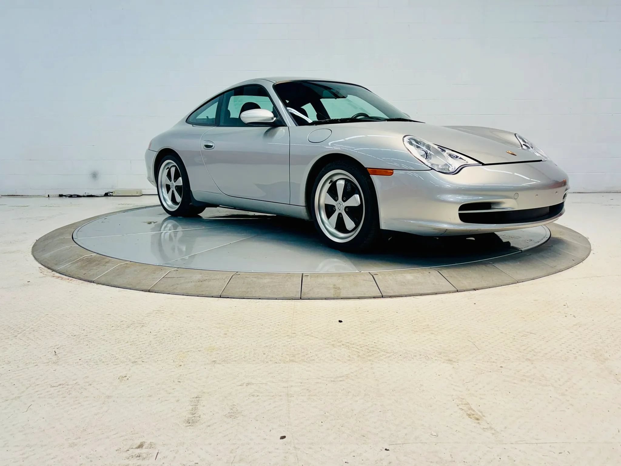 Used 2002 Porsche 911 GT3 RS image 15