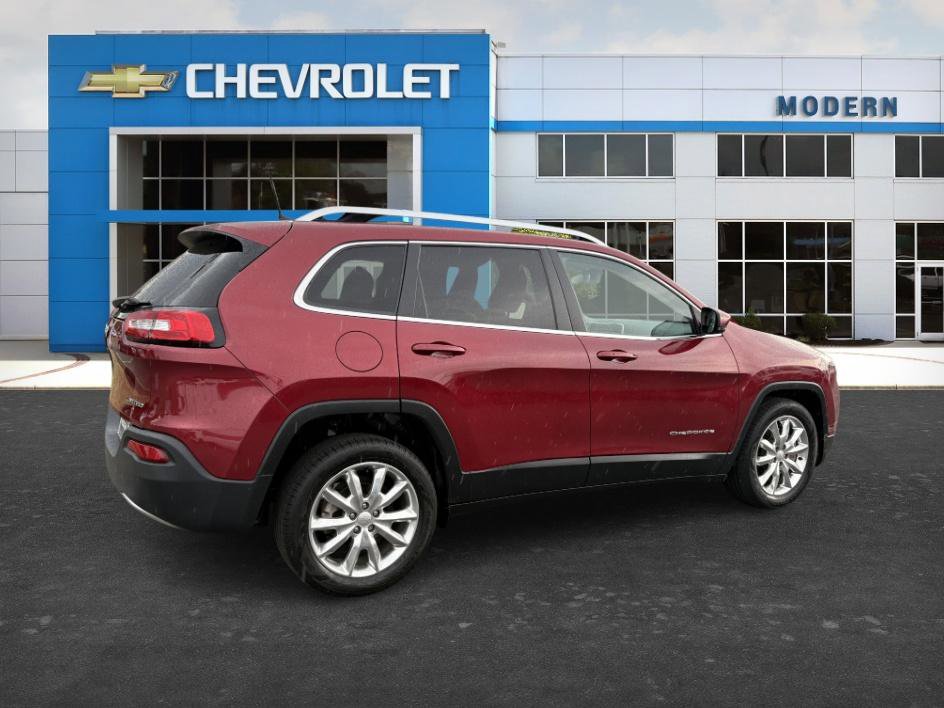 Used 2017 Jeep Cherokee Limited FWD image 5