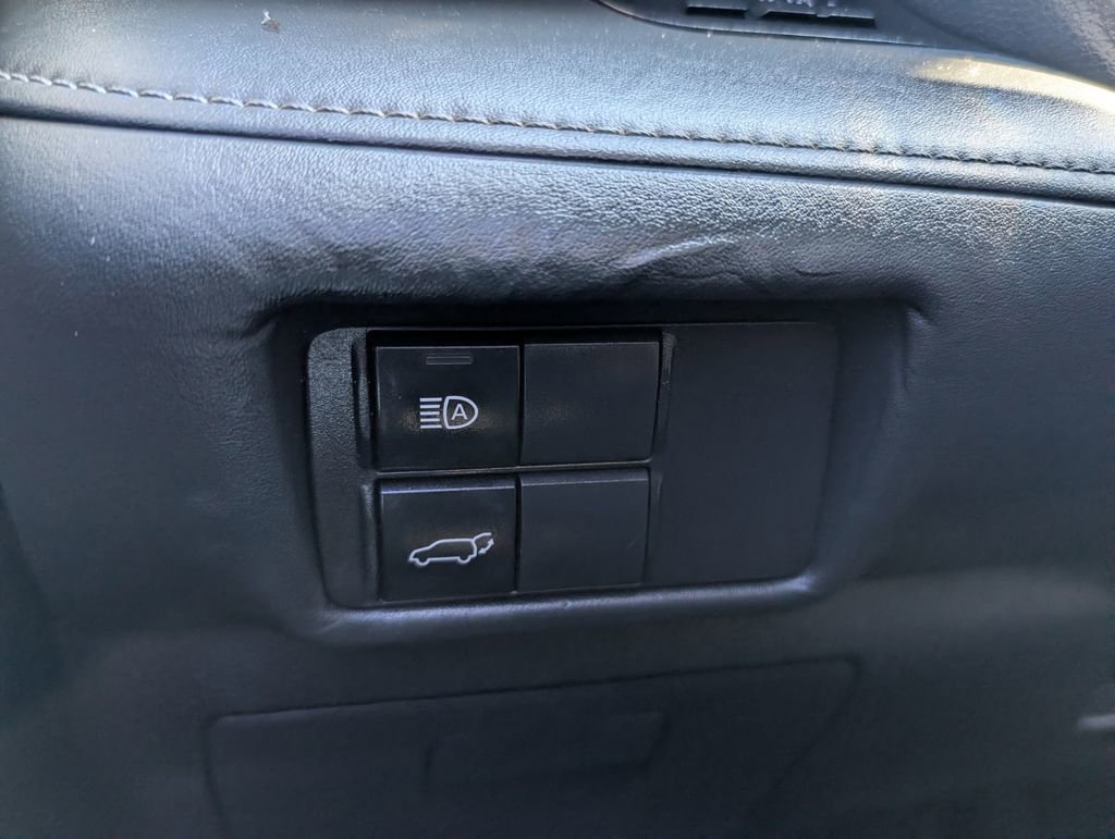 Used 2022 Toyota Highlander XSE image 23