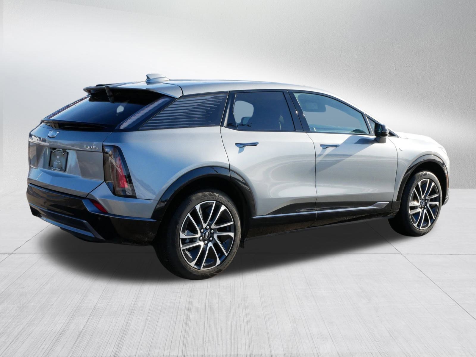 Certified 2025 Cadillac Optiq Sport 2 w/ LPO, Floor Liner Package image 7