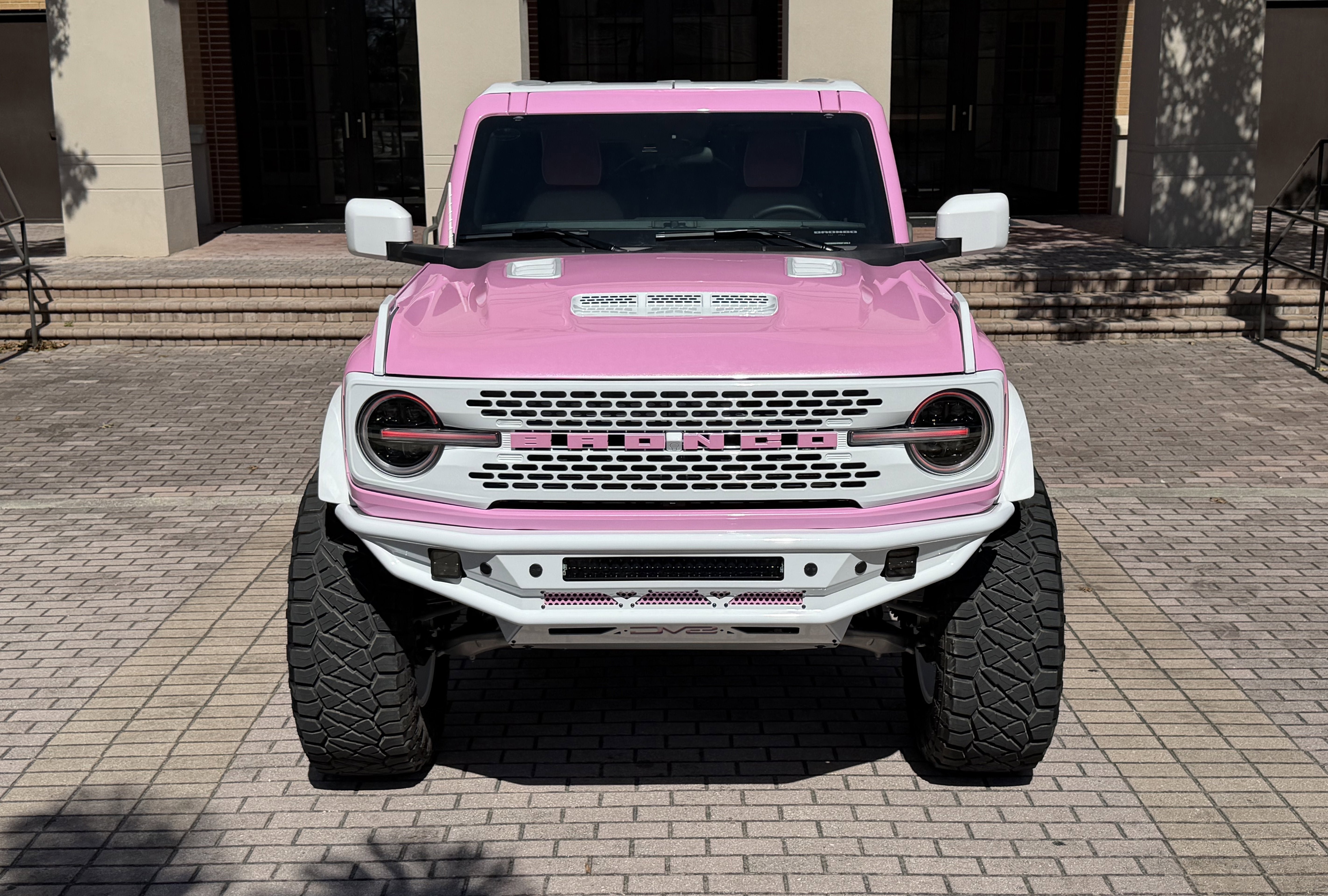 Used 2025 Ford Bronco Outer Banks AWD/4WD image 6