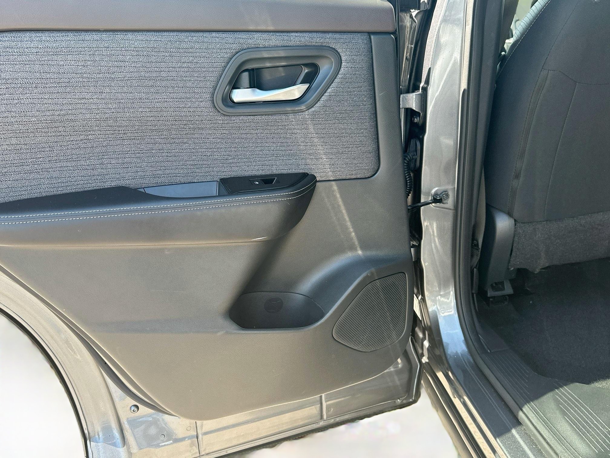 Used 2023 Nissan Rogue SV AWD/4WD image 24