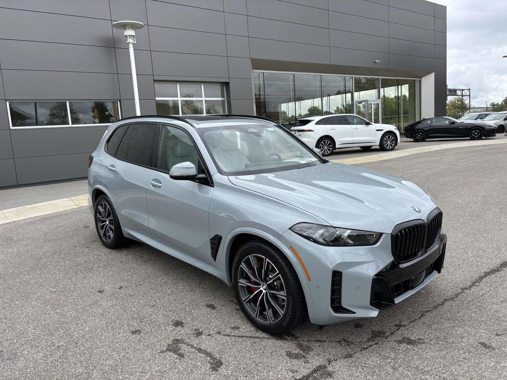 New 2026 BMW X5 xDrive40i w/ M Sport Package