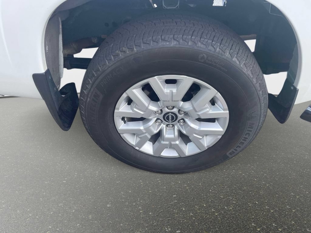 Used 2023 Nissan Frontier SV w/ SV Convenience Package AWD/4WD image 7
