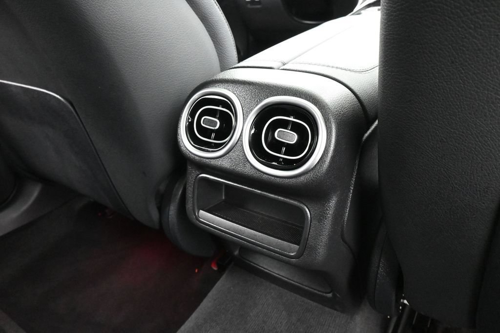 Used 2025 Mercedes-Benz GLC 300 4MATIC image 43