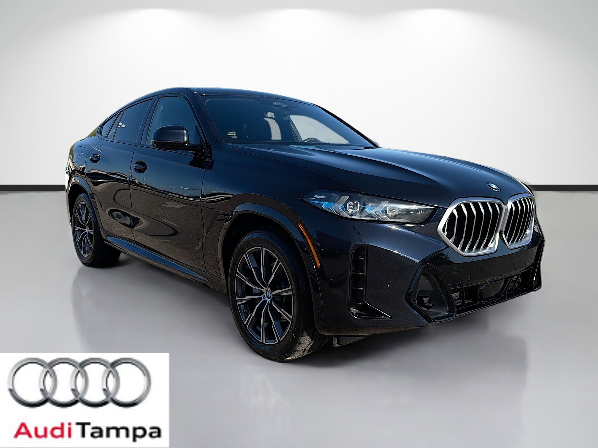 Used 2025 BMW X6 xDrive40i image 1