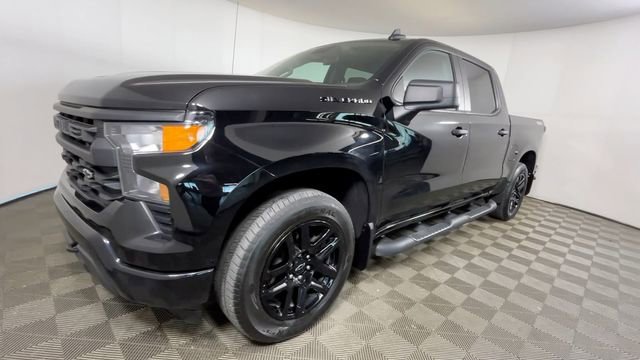Used 2023 Chevrolet Silverado 1500 Custom w/ Rally Edition AWD/4WD image 12