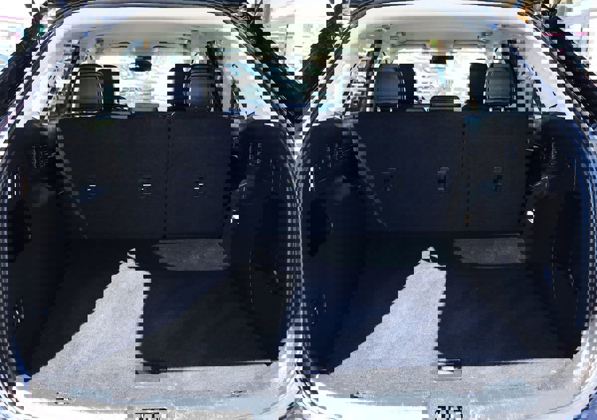 Used 2024 Ford Edge SEL image 23