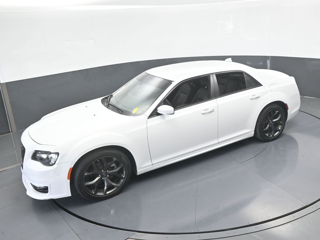 Used 2023 Chrysler 300 Touring L image 43