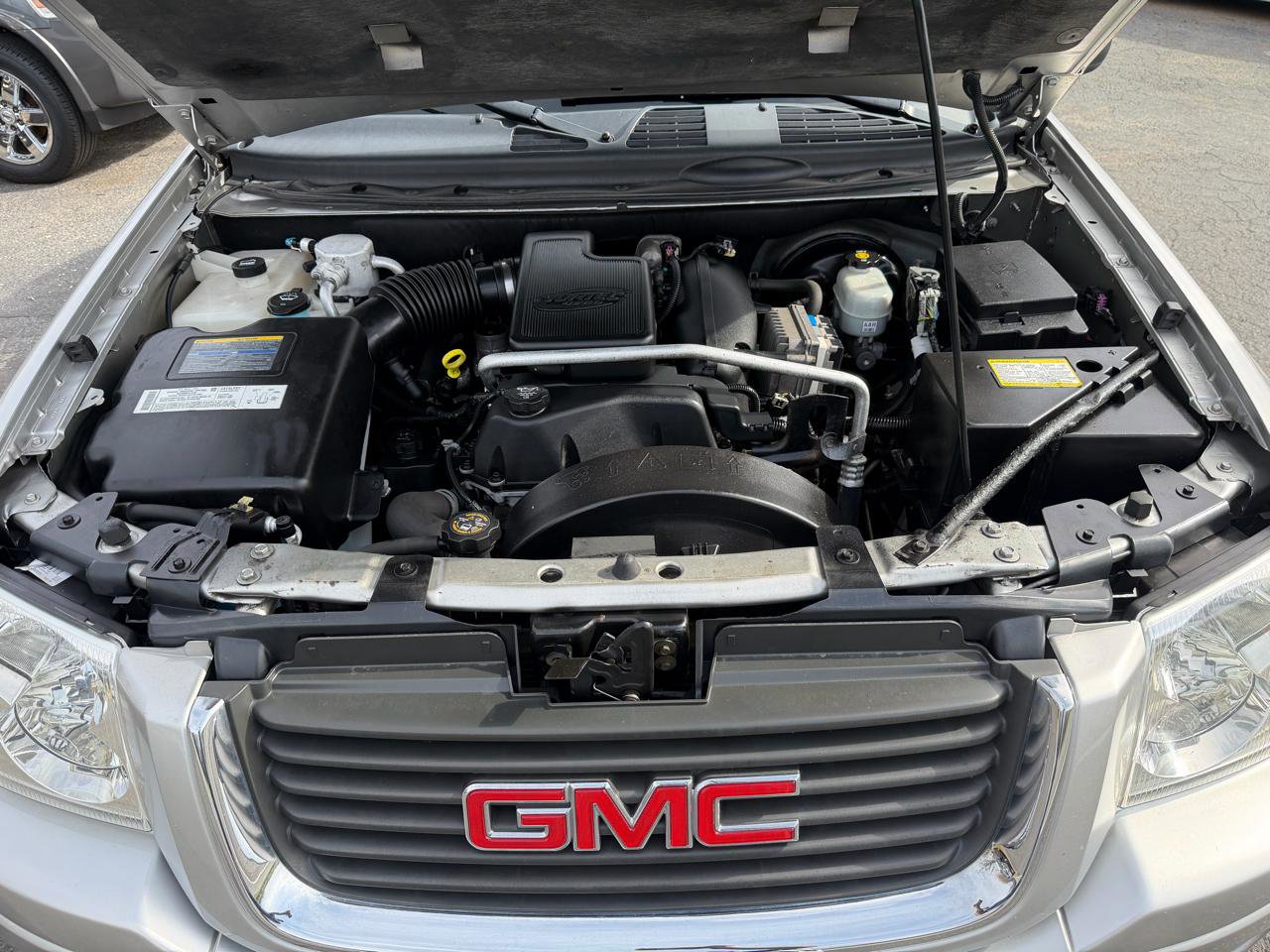 Used 2005 GMC Envoy SLE image 27