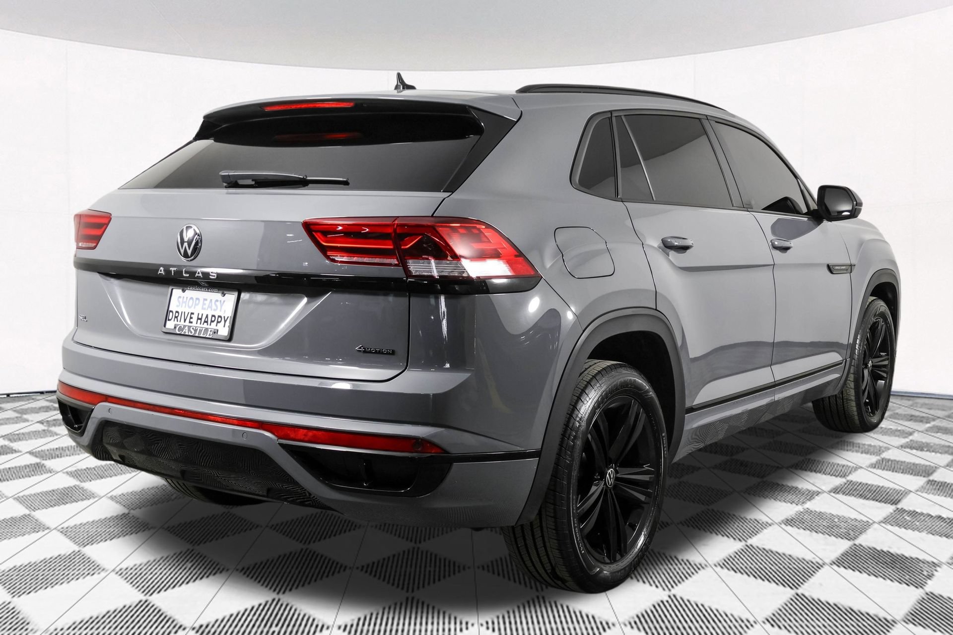 Used 2023 Volkswagen Atlas Cross Sport SEL R-Line AWD/4WD image 19
