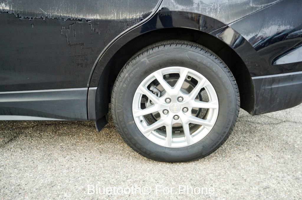 Used 2023 Chevrolet Equinox LS image 6