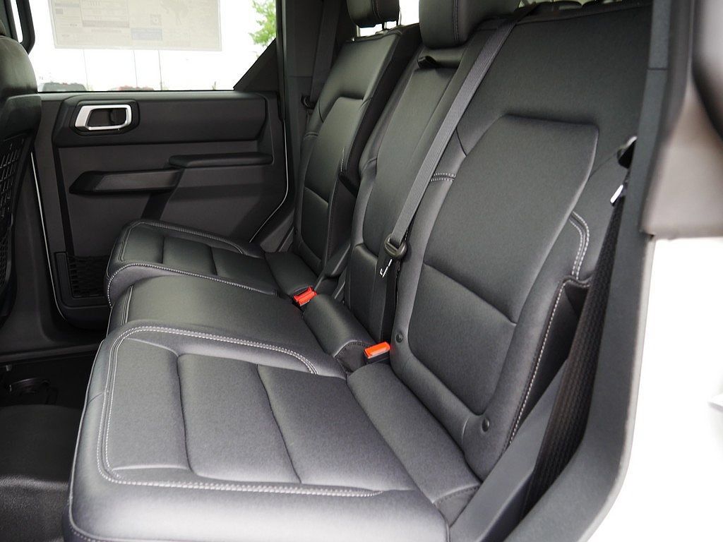 New 2026 Ford Bronco Big Bend w/ Black Diamond Package AWD/4WD image 16